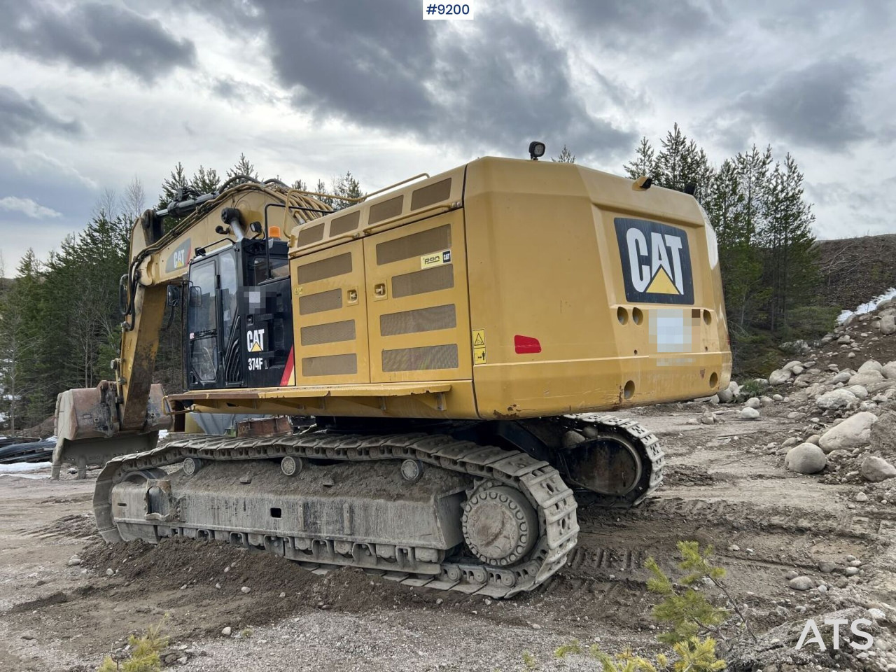 CAT 374 FL crawler excavator with bucket (VIDEO) - Bager: slika 3 CAT 374 FL crawler excavator with bucket (VIDEO) - Bager: slika 3