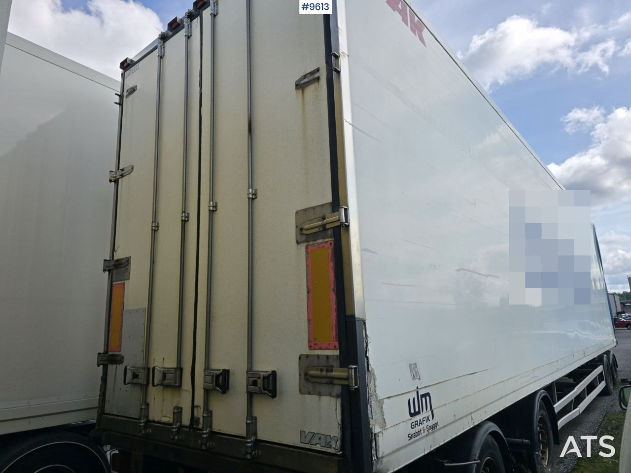 Cabinet trailer VAK V-4-40 openable side - Prikolica sa zatvorenim sandukom: slika 3 Cabinet trailer VAK V-4-40 openable side - Prikolica sa zatvorenim sandukom: slika 3