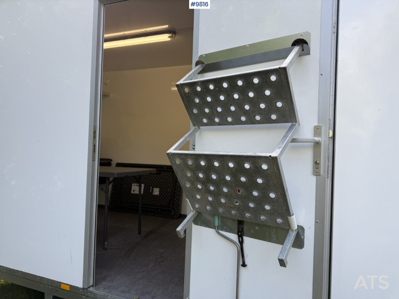 Građevinski kontejner, Prikolica Crew trailer TIKI OP420-RB: slika 11 Građevinski kontejner, Prikolica Crew trailer TIKI OP420-RB: slika 11