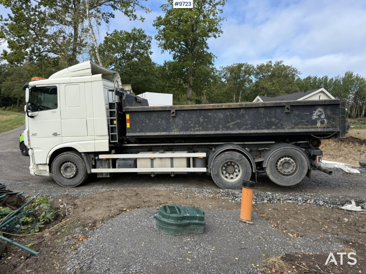 DAF FAN XL510Z hooklift with flatbed - Kamion sa hidrauličnom kukom: slika 2 DAF FAN XL510Z hooklift with flatbed - Kamion sa hidrauličnom kukom: slika 2