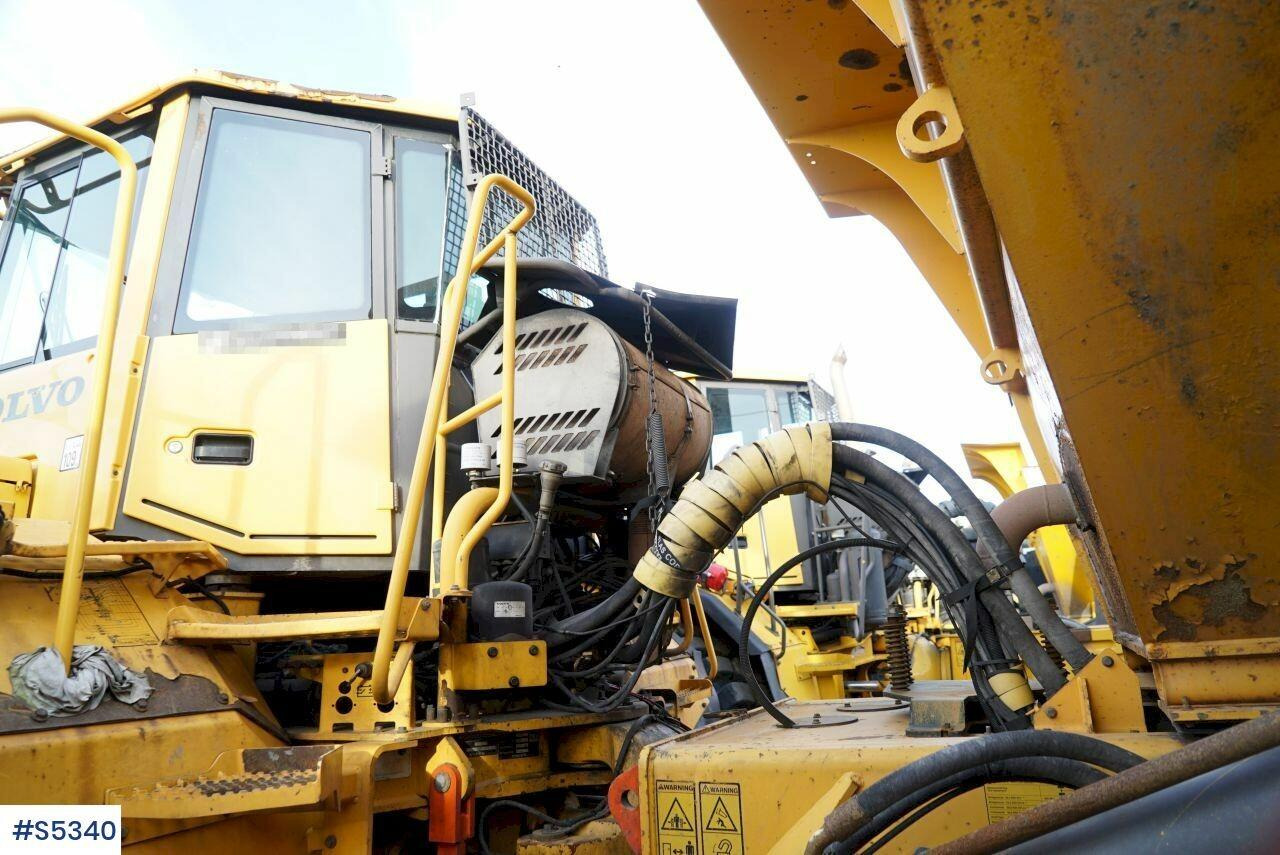 Kiper DUMPER Volvo A40D 6x6: slika 16 Kiper DUMPER Volvo A40D 6x6: slika 16