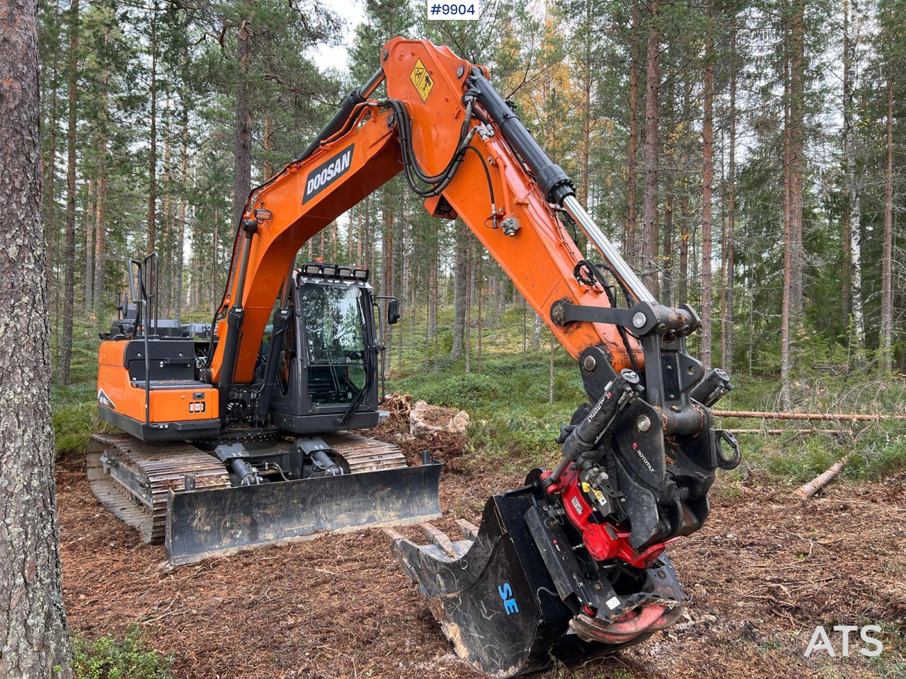 Bager guseničar Doosan DX140LC-7 Excavator with rotor and equipments: slika 12 Bager guseničar Doosan DX140LC-7 Excavator with rotor and equipments: slika 12