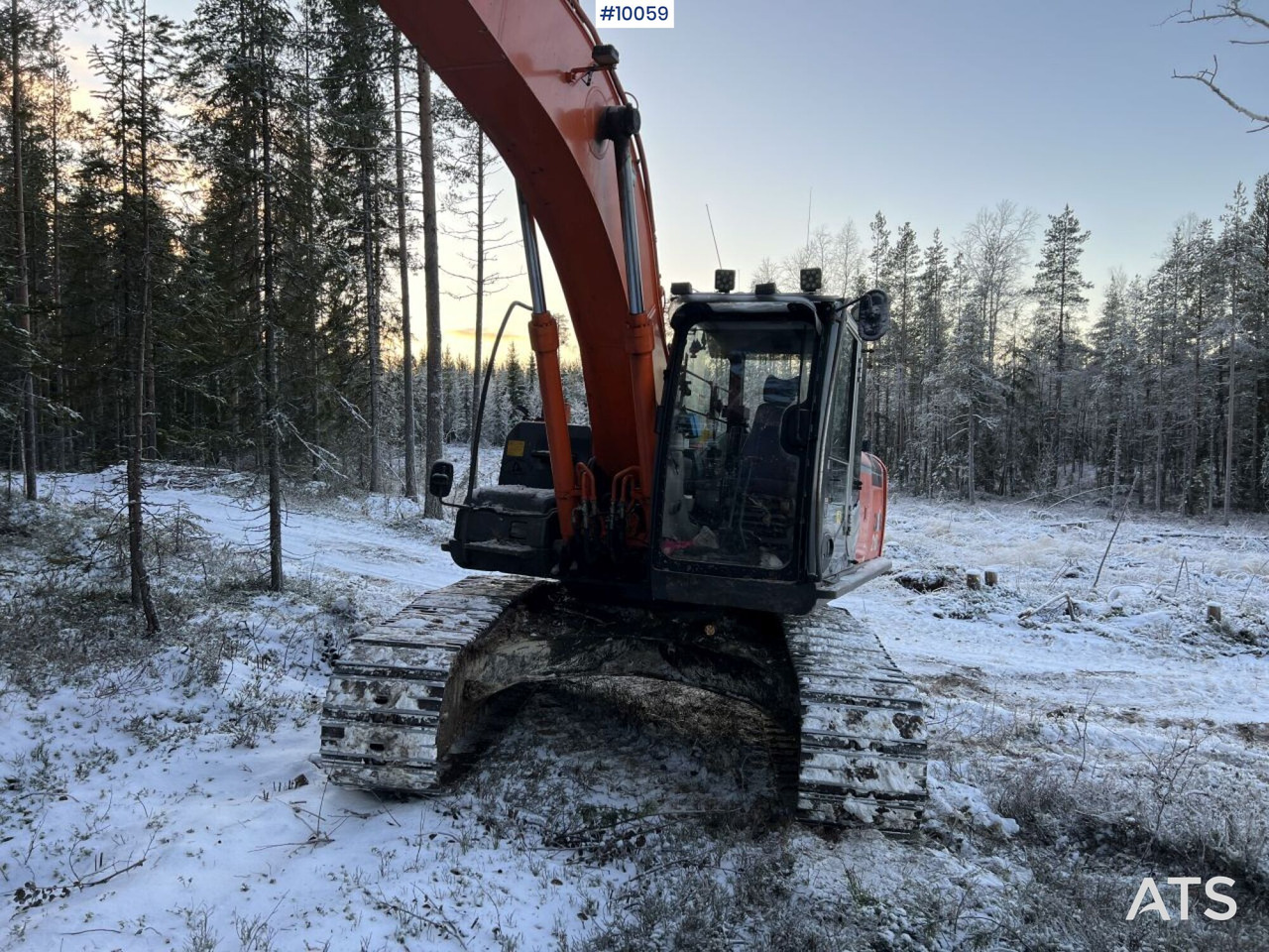 Druga mašina Hitachi ZX210LC-3 Excavator with rotor and tooth bucket: slika 10