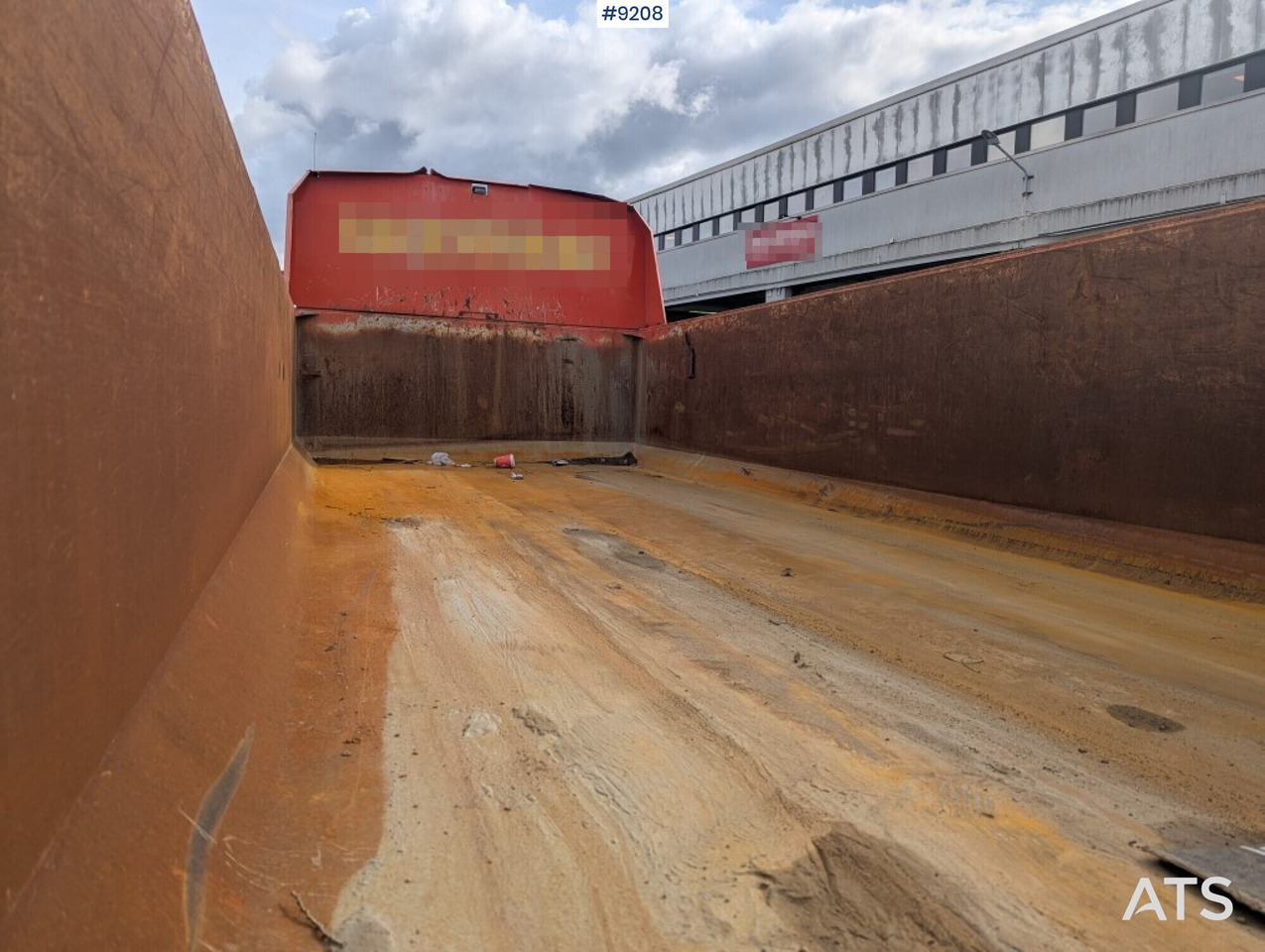 Dump / dozer truck Mercedes Benz Arocs 3251 8X4 with tipper wagon - Istovarivač: slika 5 Dump / dozer truck Mercedes Benz Arocs 3251 8X4 with tipper wagon - Istovarivač: slika 5