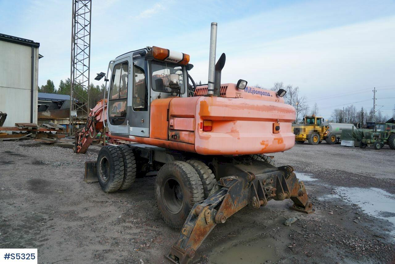 EXCAVATOR Hitachi EX165W with tools - Bager: slika 3 EXCAVATOR Hitachi EX165W with tools - Bager: slika 3