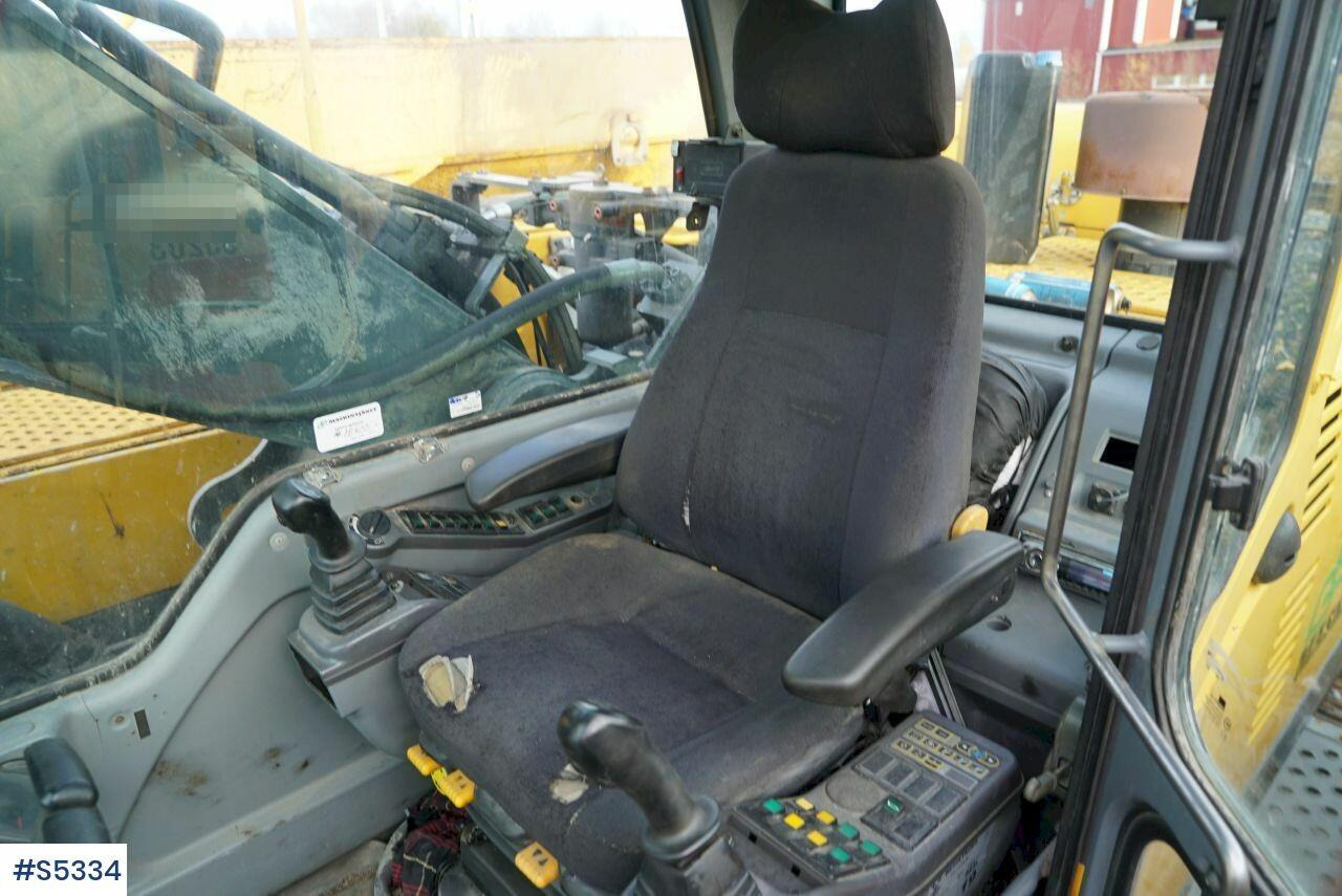 EXCAVATOR Volvo EC360 BLC WITH BUCKET - Bager: slika 5 EXCAVATOR Volvo EC360 BLC WITH BUCKET - Bager: slika 5