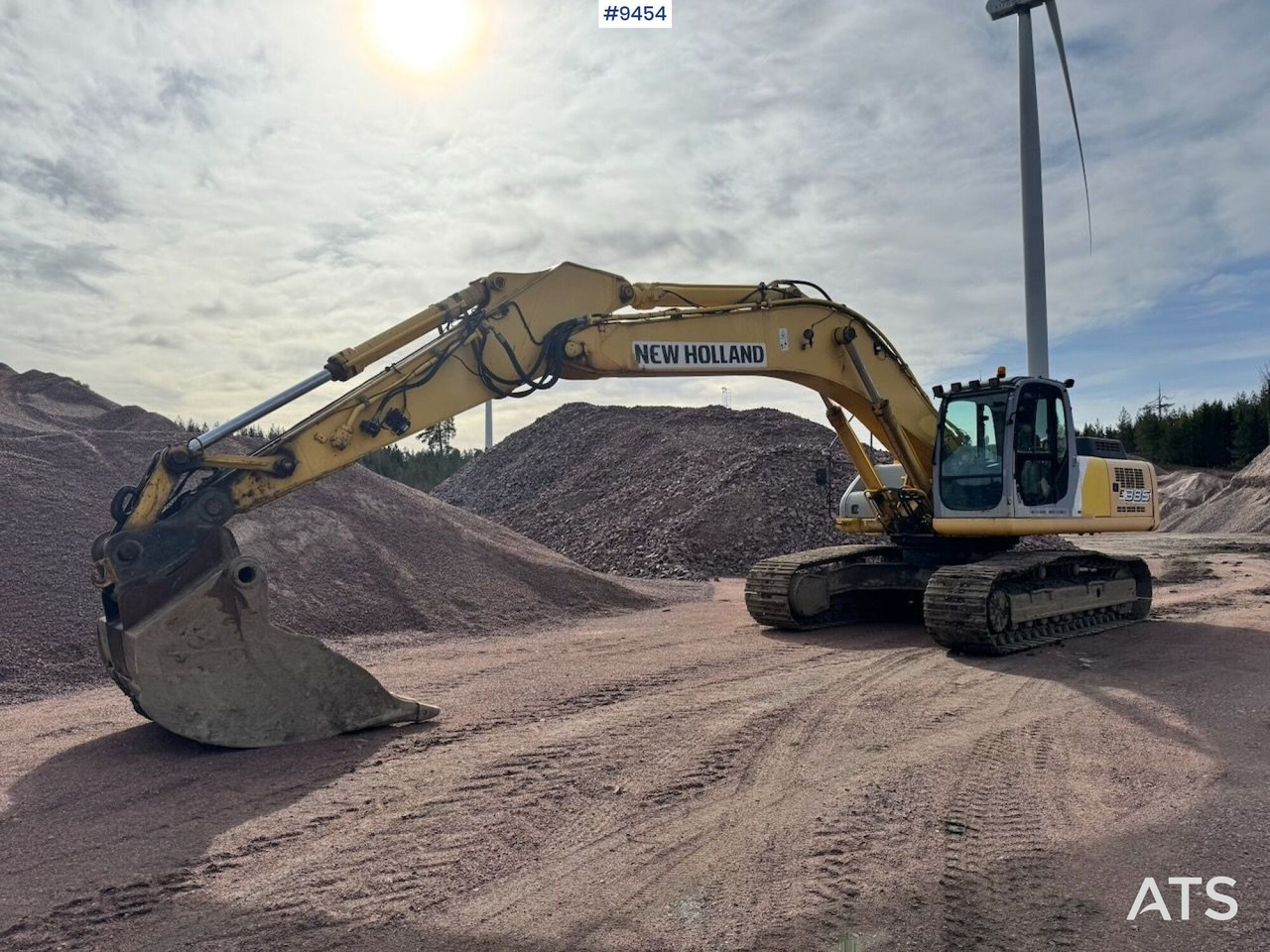 Excavator New Holland E385 - Bager guseničar: slika 2 Excavator New Holland E385 - Bager guseničar: slika 2