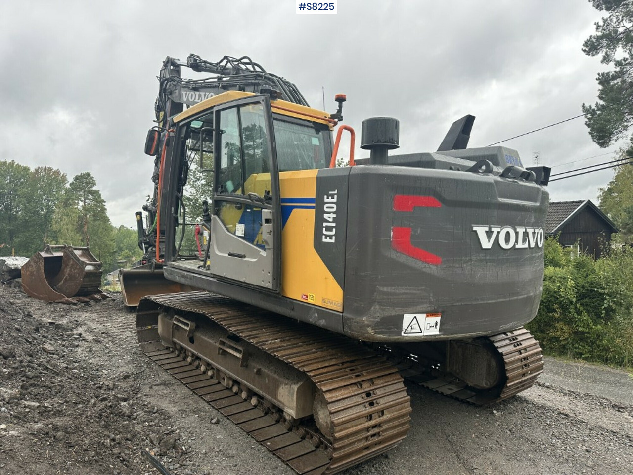 Excavator, Volvo EC140EL, Tiltrotator, Attachments (See video) - Bager: slika 3 Excavator, Volvo EC140EL, Tiltrotator, Attachments (See video) - Bager: slika 3
