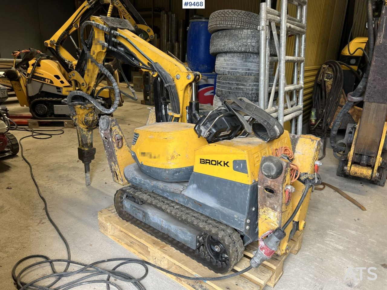BROKK 70 Demolition / Forming robot - Građevinska mašina: slika 3 BROKK 70 Demolition / Forming robot - Građevinska mašina: slika 3