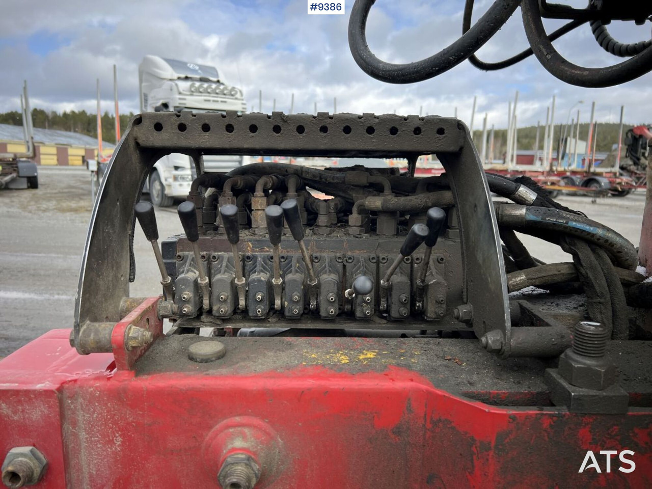HIAB LOGLIFT F108 ST 96 Timber crane / logging crane - Kran za kamion: slika 5 HIAB LOGLIFT F108 ST 96 Timber crane / logging crane - Kran za kamion: slika 5