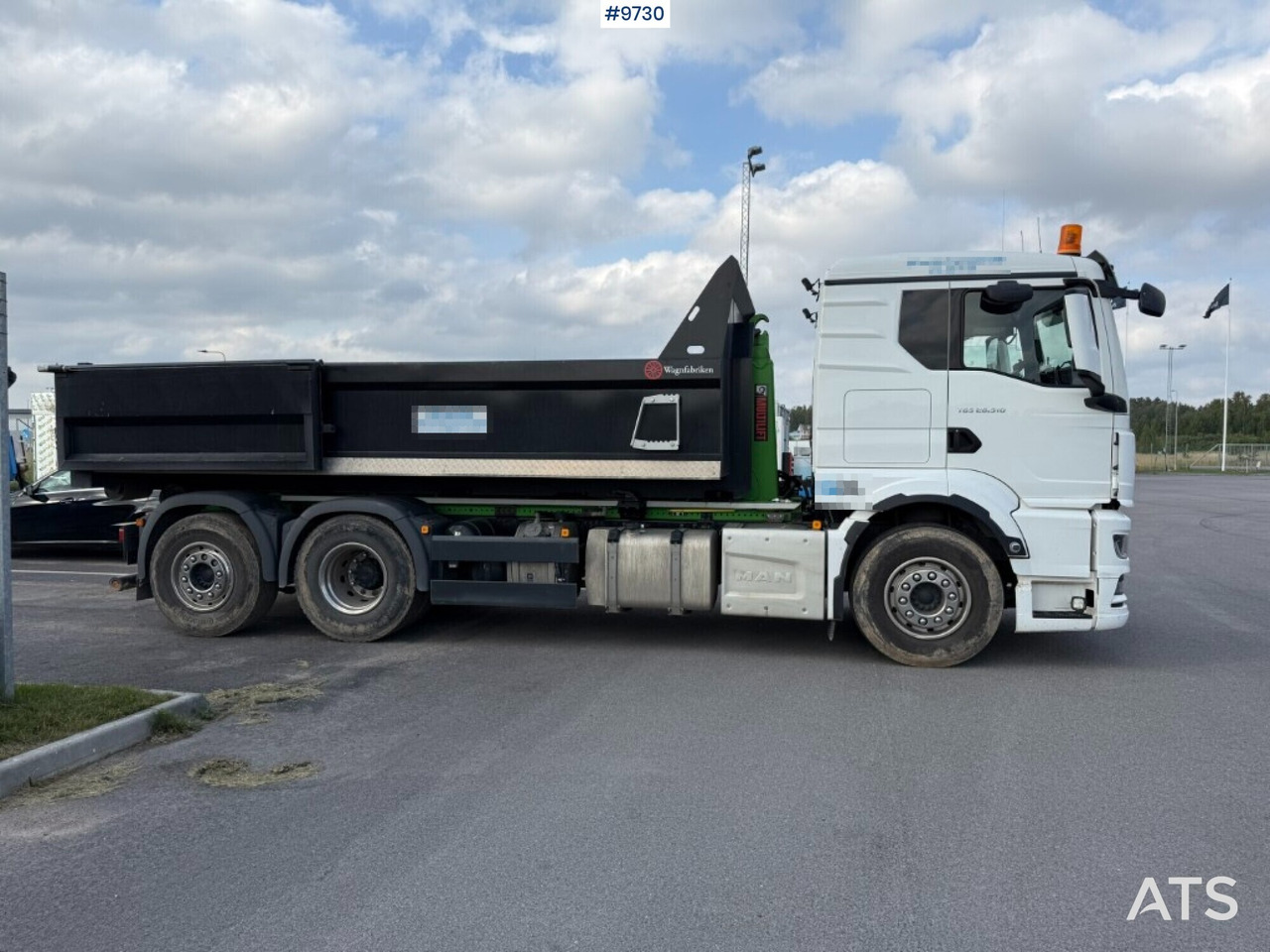 Hook lift MAN TGS 26.510 with crane flatbed and gravel flatbed - Kamion sa hidrauličnom kukom: slika 5 Hook lift MAN TGS 26.510 with crane flatbed and gravel flatbed - Kamion sa hidrauličnom kukom: slika 5
