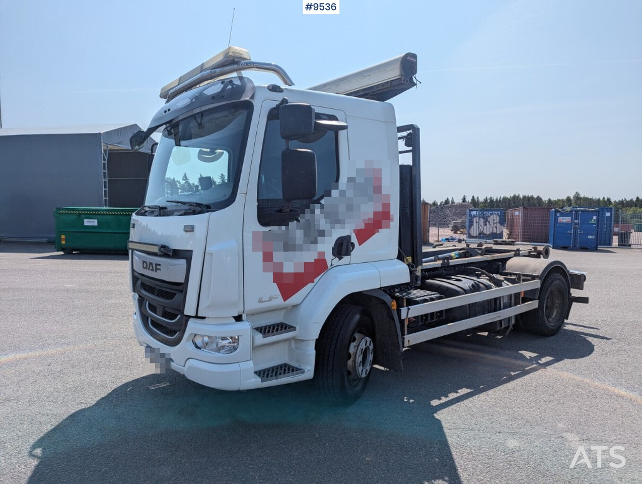 Hooklift Truck Daf FA LF260I - Kamion sa hidrauličnom kukom: slika 1 Hooklift Truck Daf FA LF260I - Kamion sa hidrauličnom kukom: slika 1