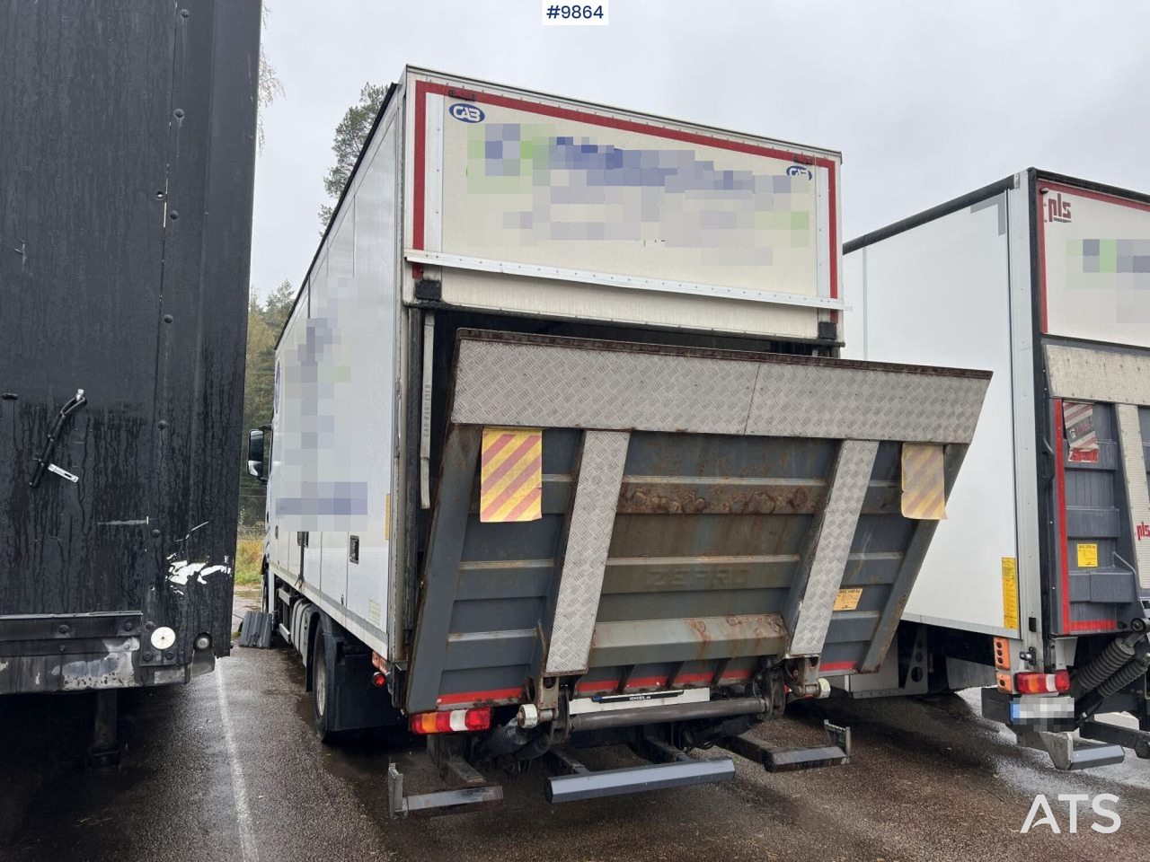 MERCEDES-BENZ ACTROS 963-0-A Box truck with tail lift - Kamion sa zatvorenim sandukom: slika 4 MERCEDES-BENZ ACTROS 963-0-A Box truck with tail lift - Kamion sa zatvorenim sandukom: slika 4