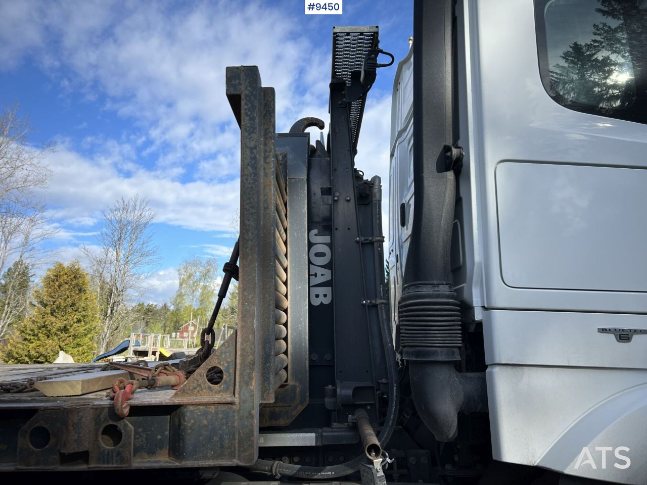 Mercedes Benz Arocs 3251 Tridem Hooklift, flatbed and concrete rotator - Kamion sa hidrauličnom kukom: slika 5 Mercedes Benz Arocs 3251 Tridem Hooklift, flatbed and concrete rotator - Kamion sa hidrauličnom kukom: slika 5