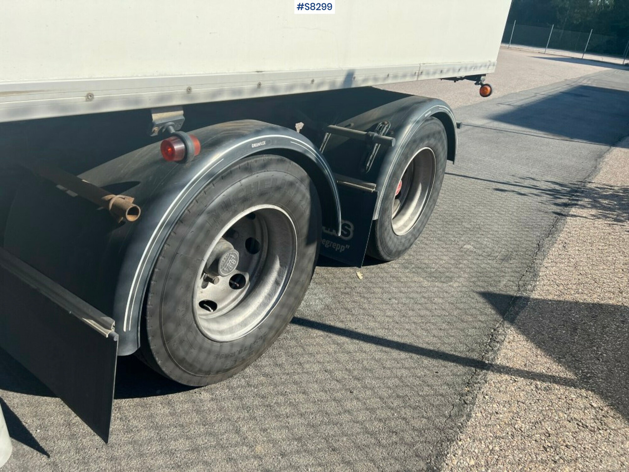 Prikolica hladnjače Parator CV 18-20: slika 6 Prikolica hladnjače Parator CV 18-20: slika 6