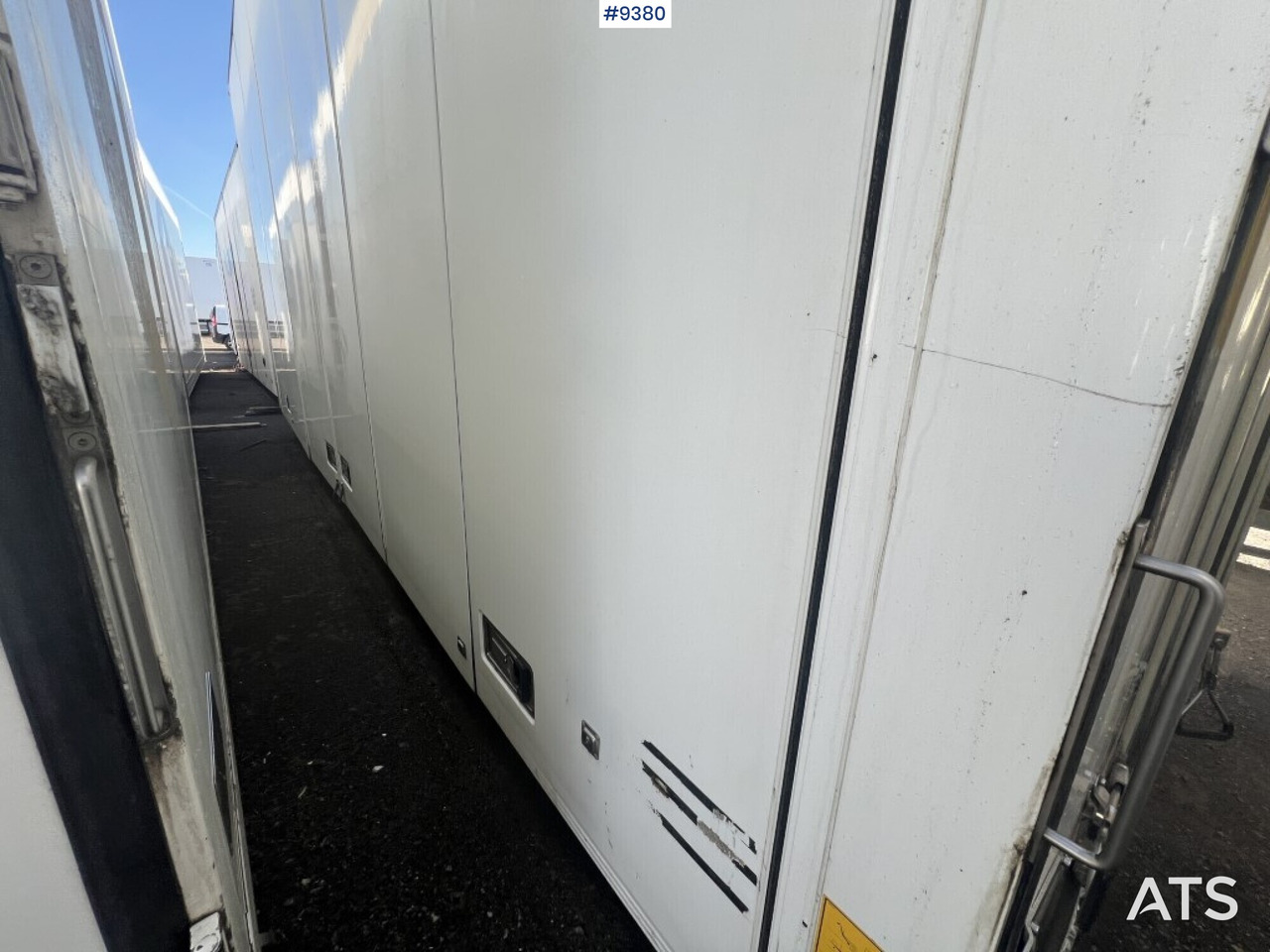 Refrigerated trailer cabinet Ekeri - Promenjivo telo frižidera: slika 2 Refrigerated trailer cabinet Ekeri - Promenjivo telo frižidera: slika 2