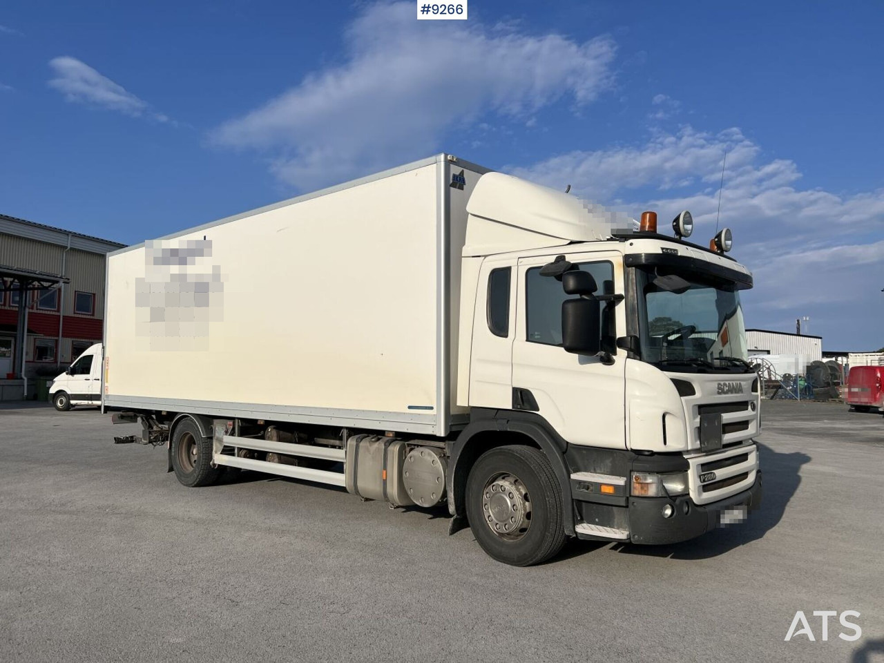 Scania P280 Van with tailgate lift - Kamion sa zatvorenim sandukom: slika 2 Scania P280 Van with tailgate lift - Kamion sa zatvorenim sandukom: slika 2