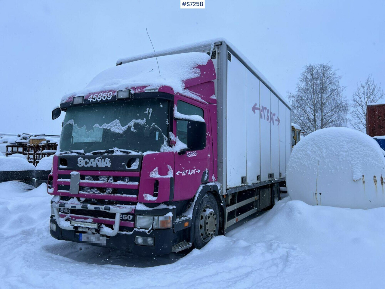 Scania P94 DB4x2NB260 Box truck - Kamion sa zatvorenim sandukom: slika 1 Scania P94 DB4x2NB260 Box truck - Kamion sa zatvorenim sandukom: slika 1