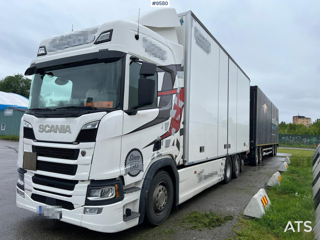 Scania R540 Box truck with trailer - Kamion sa zatvorenim sandukom: slika 1 Scania R540 Box truck with trailer - Kamion sa zatvorenim sandukom: slika 1