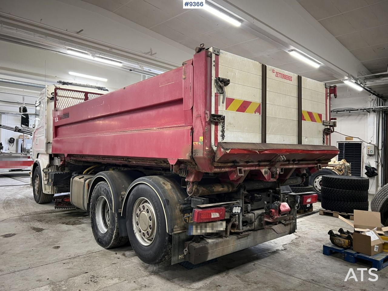 Scania R560 with laxo lock and plow equipment - Istovarivač: slika 3 Scania R560 with laxo lock and plow equipment - Istovarivač: slika 3