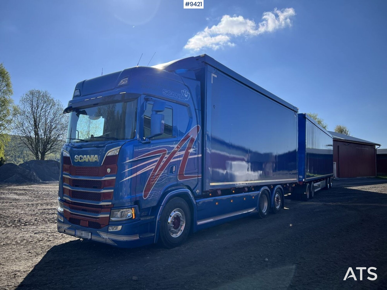 Scania S580 med Eksjövagnen FS 18-20 – Chip truck with trailer - Kamion sa zatvorenim sandukom: slika 1 Scania S580 med Eksjövagnen FS 18-20 – Chip truck with trailer - Kamion sa zatvorenim sandukom: slika 1