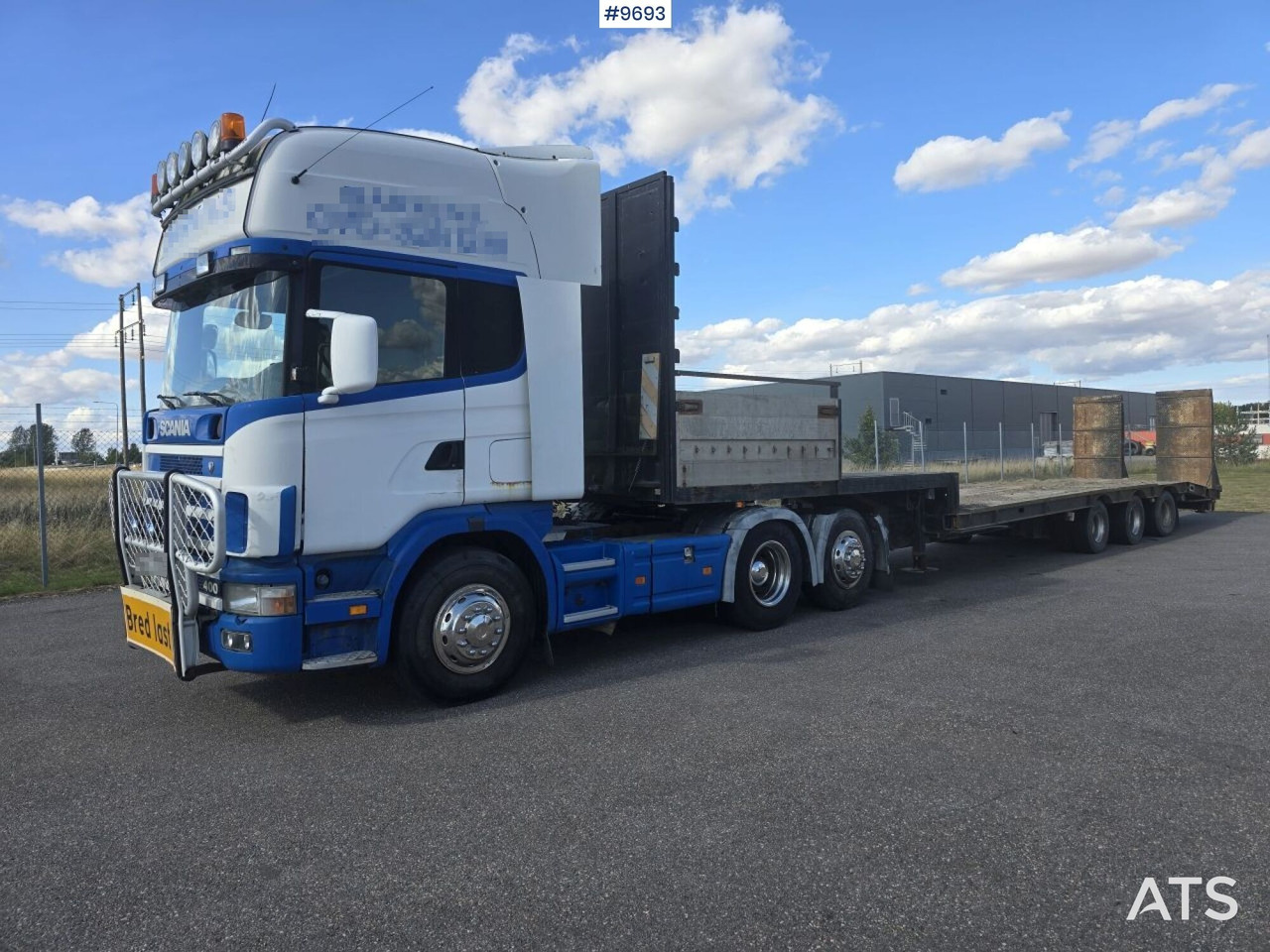 Scania dragbil med maskintrailer - Tegljač, Poluprikolica za prevoz automobila: slika 1 Scania dragbil med maskintrailer - Tegljač, Poluprikolica za prevoz automobila: slika 1