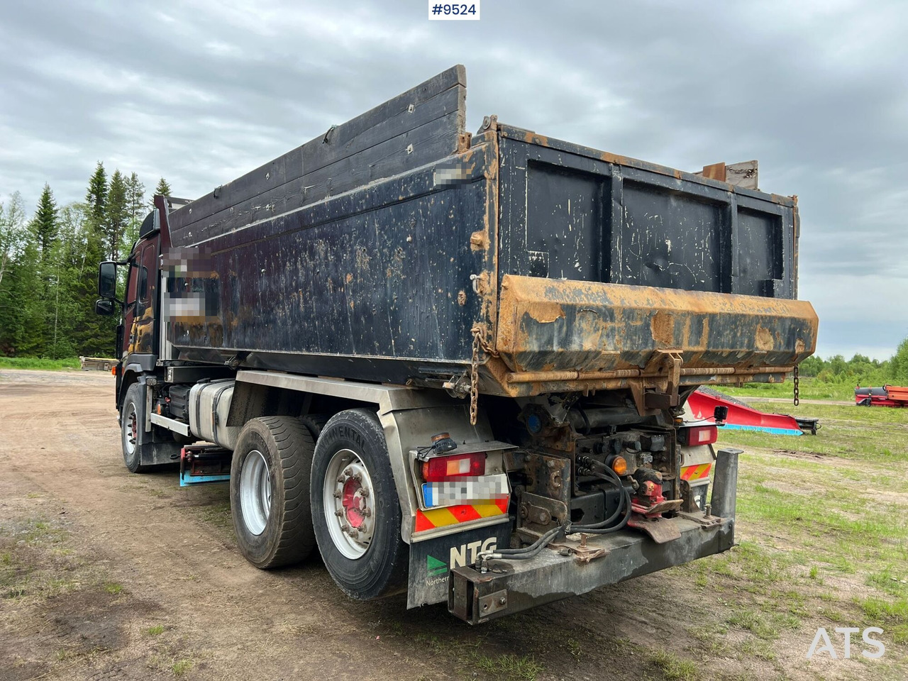 Tipper Truck Volvo FM 400 6x2 - Istovarivač: slika 4 Tipper Truck Volvo FM 400 6x2 - Istovarivač: slika 4