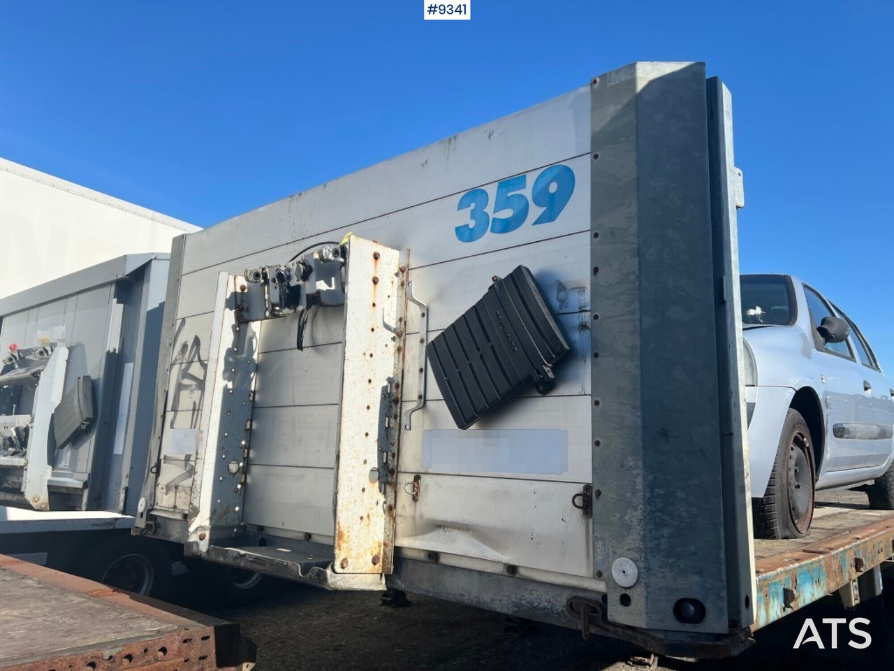 Trailer with open flatbed - SCHMITZ S01 SCS24/L13,62 - Plato poluprikolica: slika 1 Trailer with open flatbed - SCHMITZ S01 SCS24/L13,62 - Plato poluprikolica: slika 1