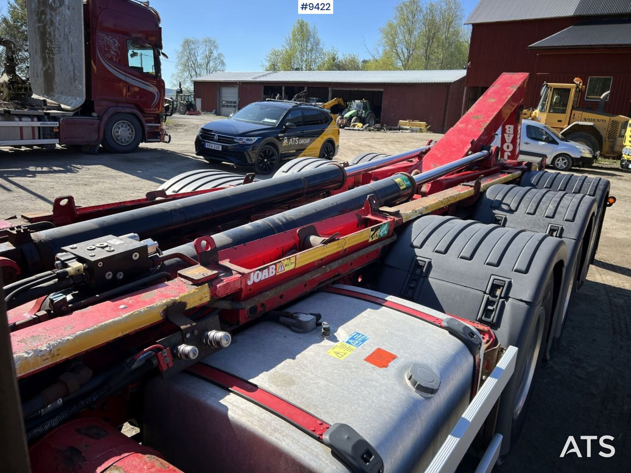 Tridem Hooklift Truck Scania G490 with plow brackets - Kamion sa hidrauličnom kukom: slika 5 Tridem Hooklift Truck Scania G490 with plow brackets - Kamion sa hidrauličnom kukom: slika 5