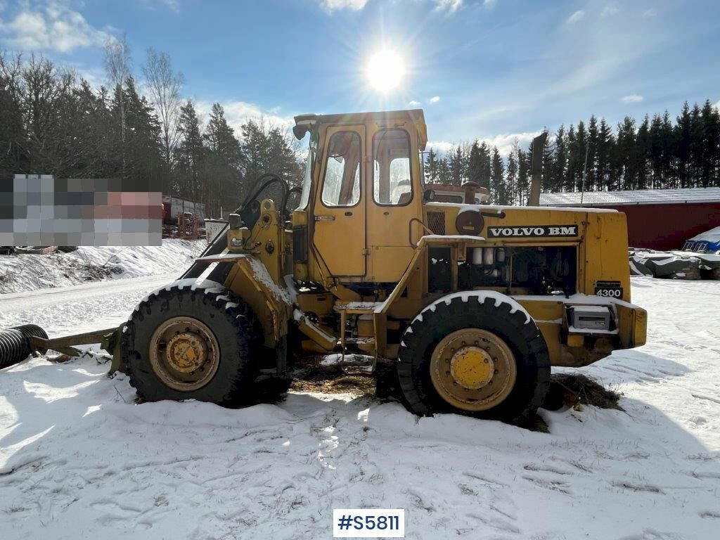 VOLVO BM 4300 Wheel Loader - Utovarivač točkaš: slika 2 VOLVO BM 4300 Wheel Loader - Utovarivač točkaš: slika 2