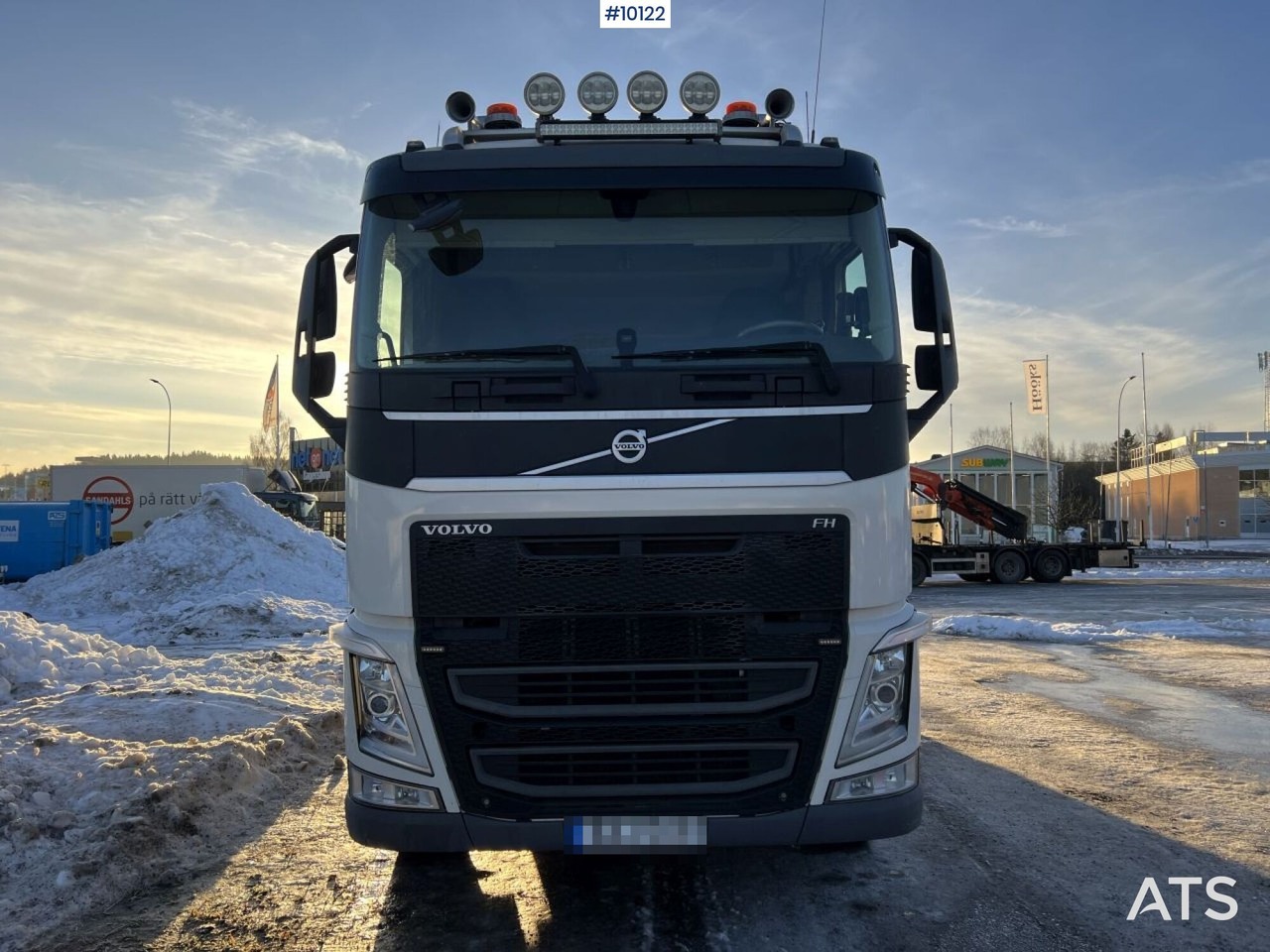 Volvo FH 8*4 Tridem Hooklift with flatbed - Kamion sa hidrauličnom kukom: slika 2 Volvo FH 8*4 Tridem Hooklift with flatbed - Kamion sa hidrauličnom kukom: slika 2