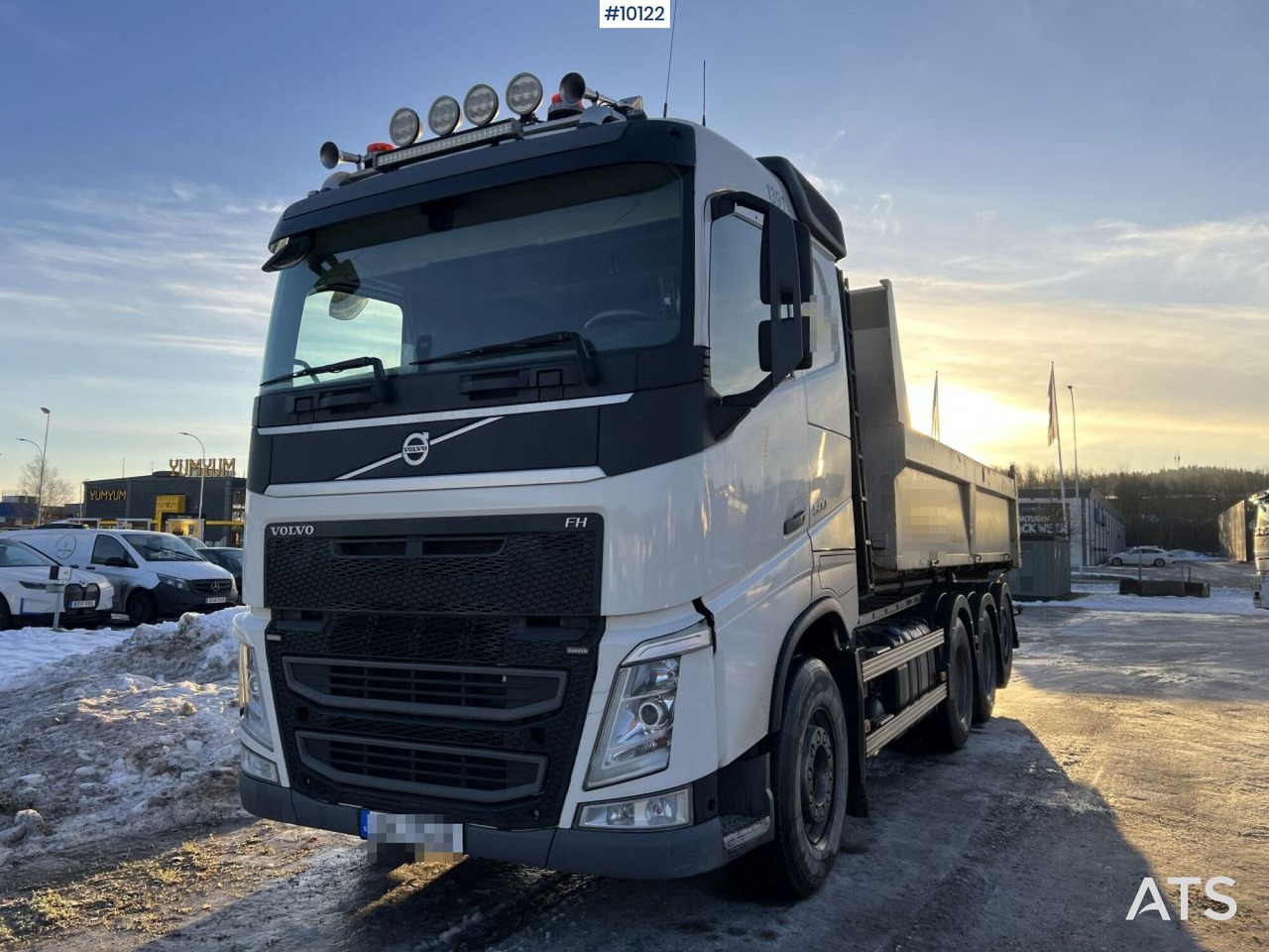 Volvo FH 8*4 Tridem Hooklift with flatbed - Kamion sa hidrauličnom kukom: slika 3 Volvo FH 8*4 Tridem Hooklift with flatbed - Kamion sa hidrauličnom kukom: slika 3