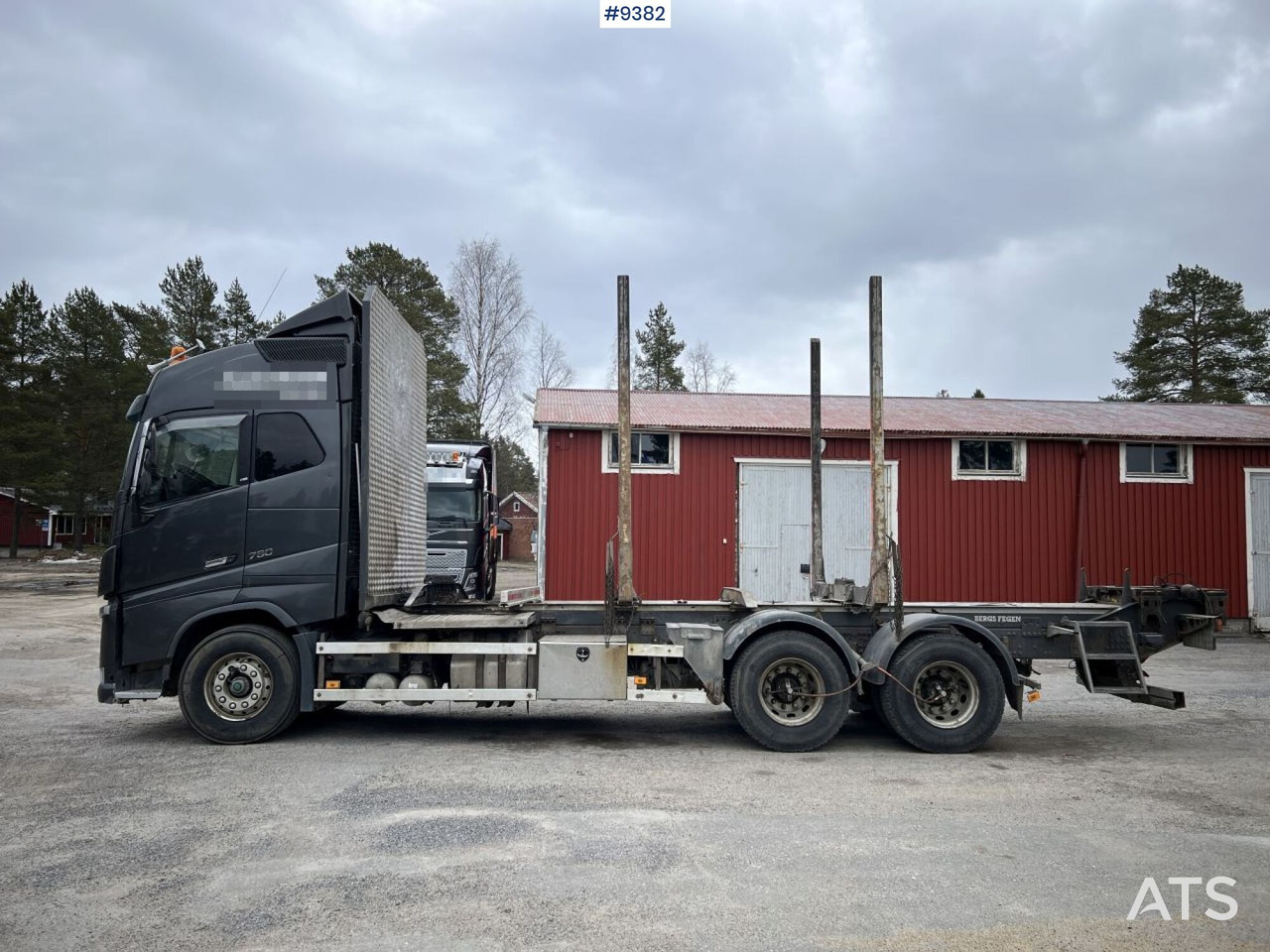 Volvo FH16 Timber truck / Logging truck (VIDEO) - Šticar: slika 3 Volvo FH16 Timber truck / Logging truck (VIDEO) - Šticar: slika 3