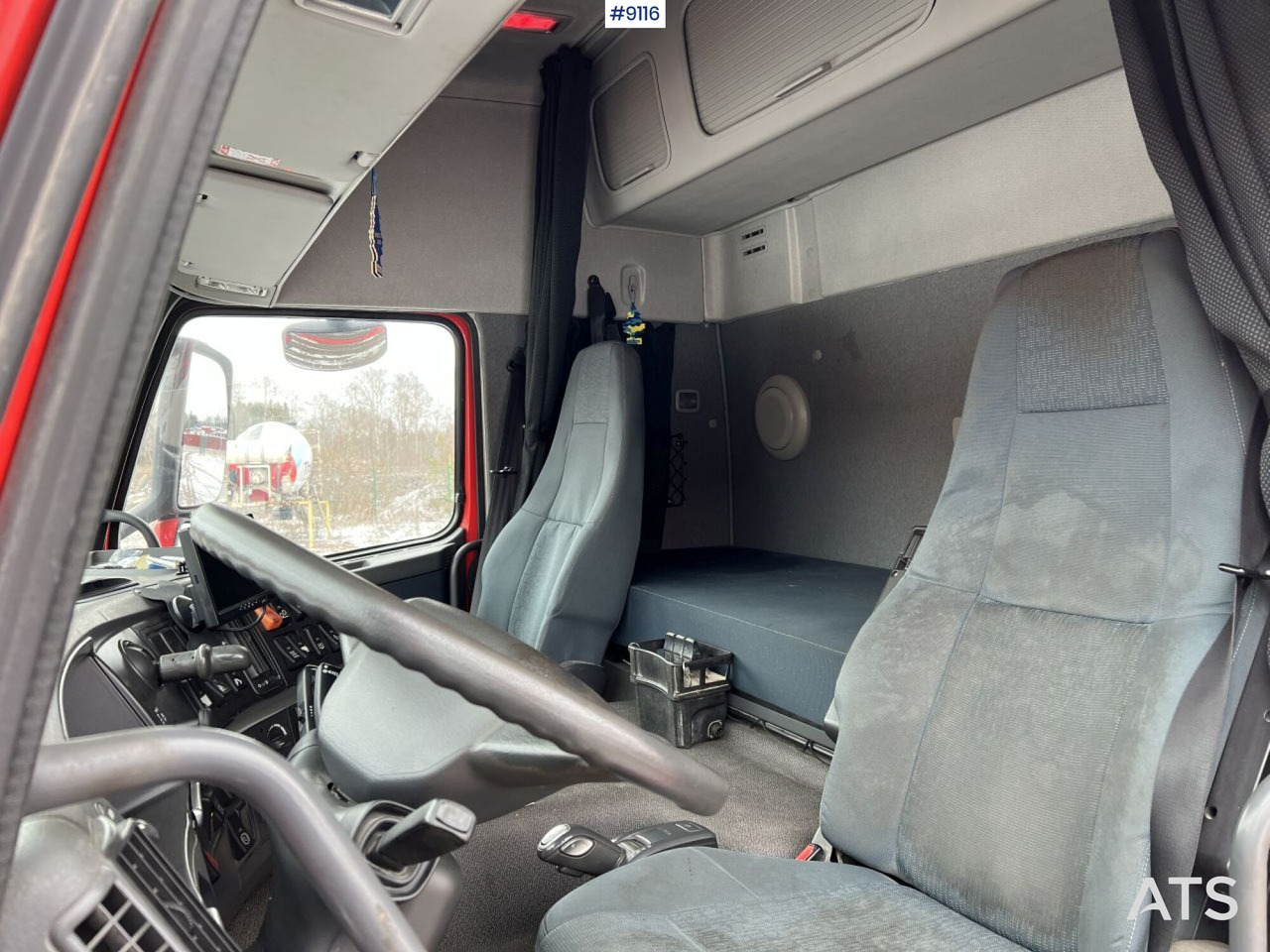 Volvo FM 6X2 Quick lock with concrete rotator (VIDEO) Volvo FM 6X2 Quick lock with concrete rotator (VIDEO): slika 6
