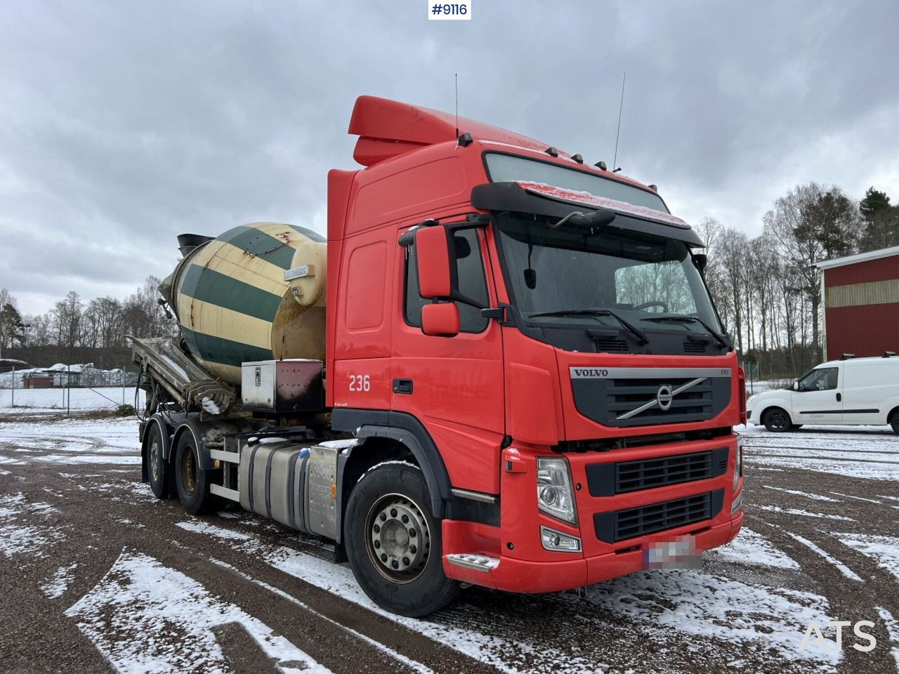 Volvo FM 6X2 Quick lock with concrete rotator (VIDEO) Volvo FM 6X2 Quick lock with concrete rotator (VIDEO): slika 10