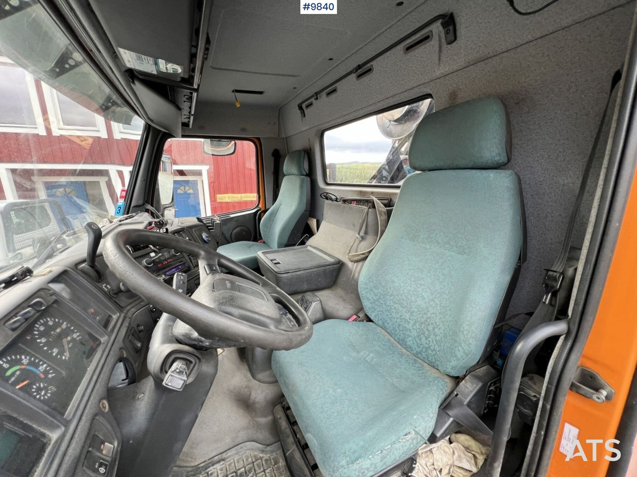 Volvo FM7 crane truck/tipper truck with Hiab 112 (video) Volvo FM7 crane truck/tipper truck with Hiab 112 (video): slika 11 Volvo FM7 crane truck/tipper truck with Hiab 112 (video) Volvo FM7 crane truck/tipper truck with Hiab 112 (video): slika 11