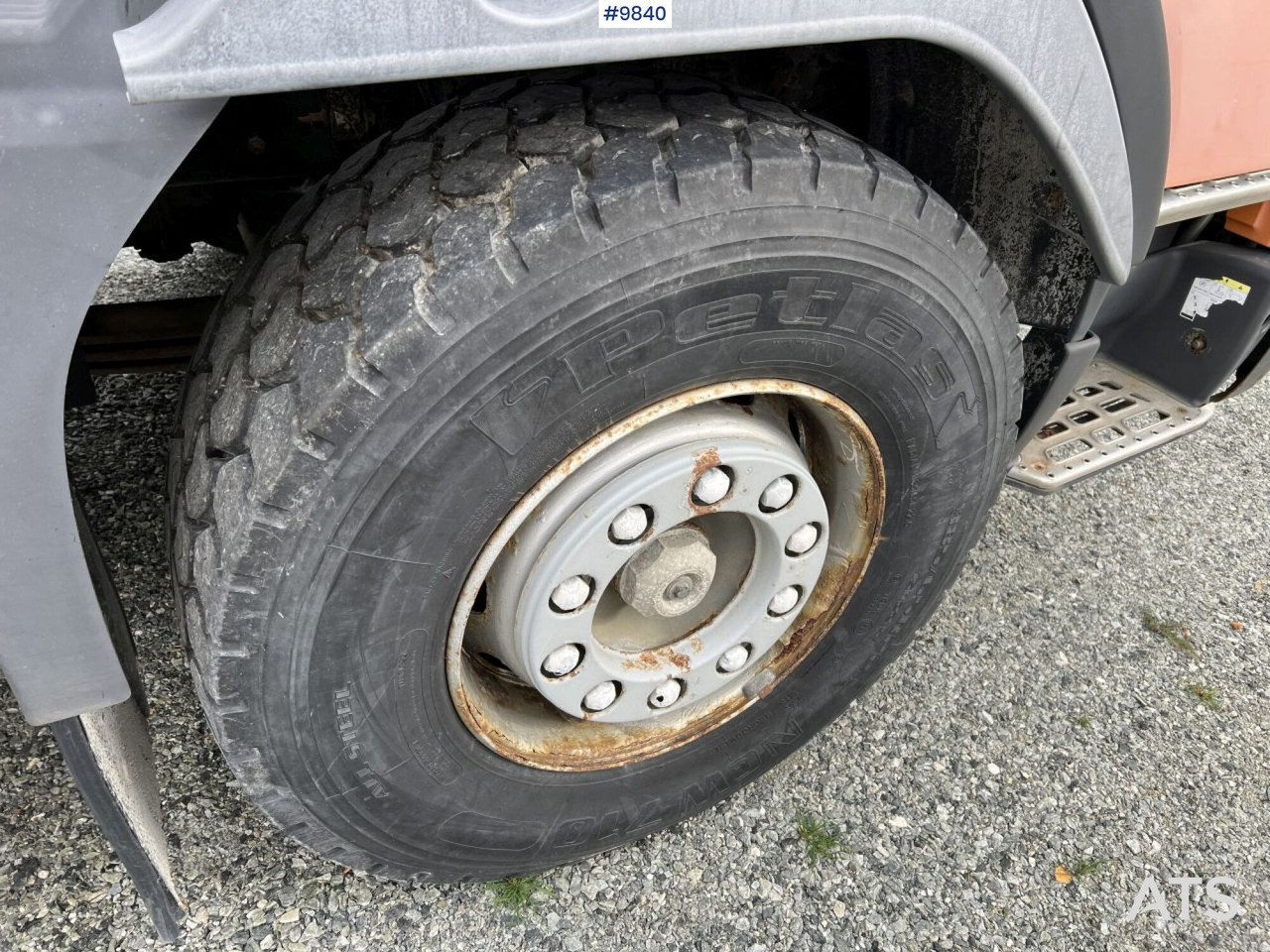 Volvo FM7 crane truck/tipper truck with Hiab 112 (video) Volvo FM7 crane truck/tipper truck with Hiab 112 (video): slika 20 Volvo FM7 crane truck/tipper truck with Hiab 112 (video) Volvo FM7 crane truck/tipper truck with Hiab 112 (video): slika 20