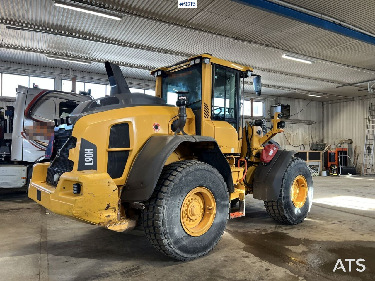 Volvo L 90 H Wheel loader (VIDEO) - Utovarivač točkaš: slika 4 Volvo L 90 H Wheel loader (VIDEO) - Utovarivač točkaš: slika 4