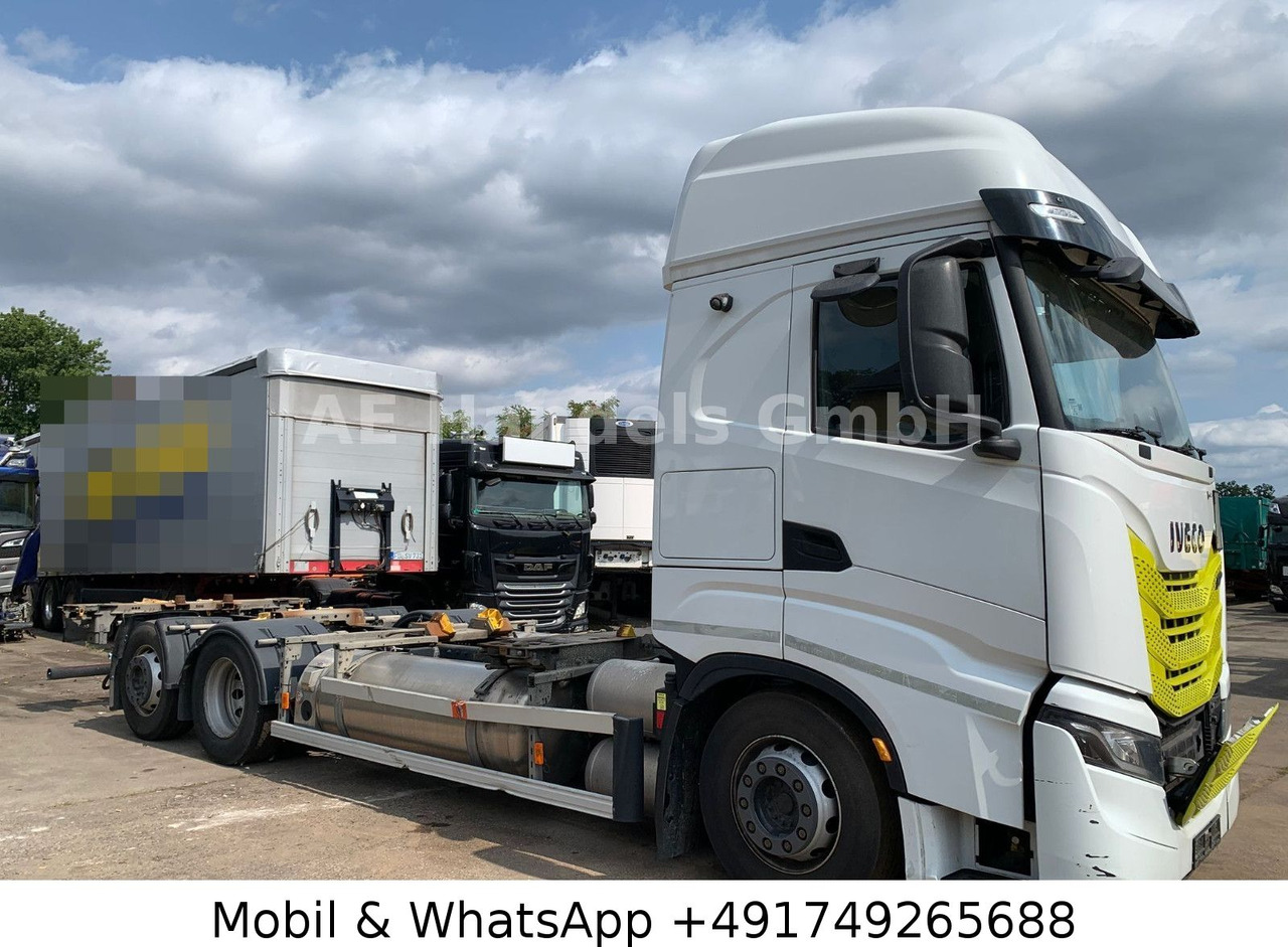 Iveco S-Way 460 LNG BDF 6x2 *Retarder/Lenk+Lift/AHK - Kamion za prevoz kontejnera/ Kamion sa promenjivim sandukom: slika 2 Iveco S-Way 460 LNG BDF 6x2 *Retarder/Lenk+Lift/AHK - Kamion za prevoz kontejnera/ Kamion sa promenjivim sandukom: slika 2