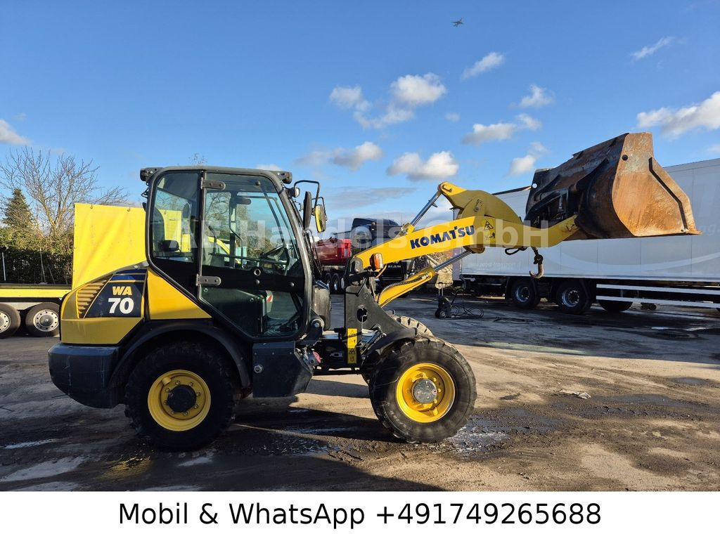 Komatsu WA70-7 *Schaufel-1,5m³/Gabel/Schnellwechsler Komatsu WA70-7 *Schaufel-1,5m³/Gabel/Schnellwechsler - Utovarivač točkaš: slika 4 Komatsu WA70-7 *Schaufel-1,5m³/Gabel/Schnellwechsler Komatsu WA70-7 *Schaufel-1,5m³/Gabel/Schnellwechsler - Utovarivač točkaš: slika 4