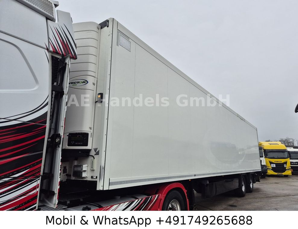 Krone SZ Carrier Vector 1950 *+-30°*Rolltor/Smartboard - Poluprikolica hladnjače: slika 1 Krone SZ Carrier Vector 1950 *+-30°*Rolltor/Smartboard - Poluprikolica hladnjače: slika 1
