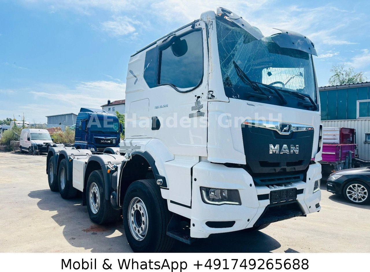 MAN TGS 32.520 GN BB 8x4 *ACC / AP / LED - Kamion sa golom šasijom i zatvorenom kabinom: slika 3 MAN TGS 32.520 GN BB 8x4 *ACC / AP / LED - Kamion sa golom šasijom i zatvorenom kabinom: slika 3