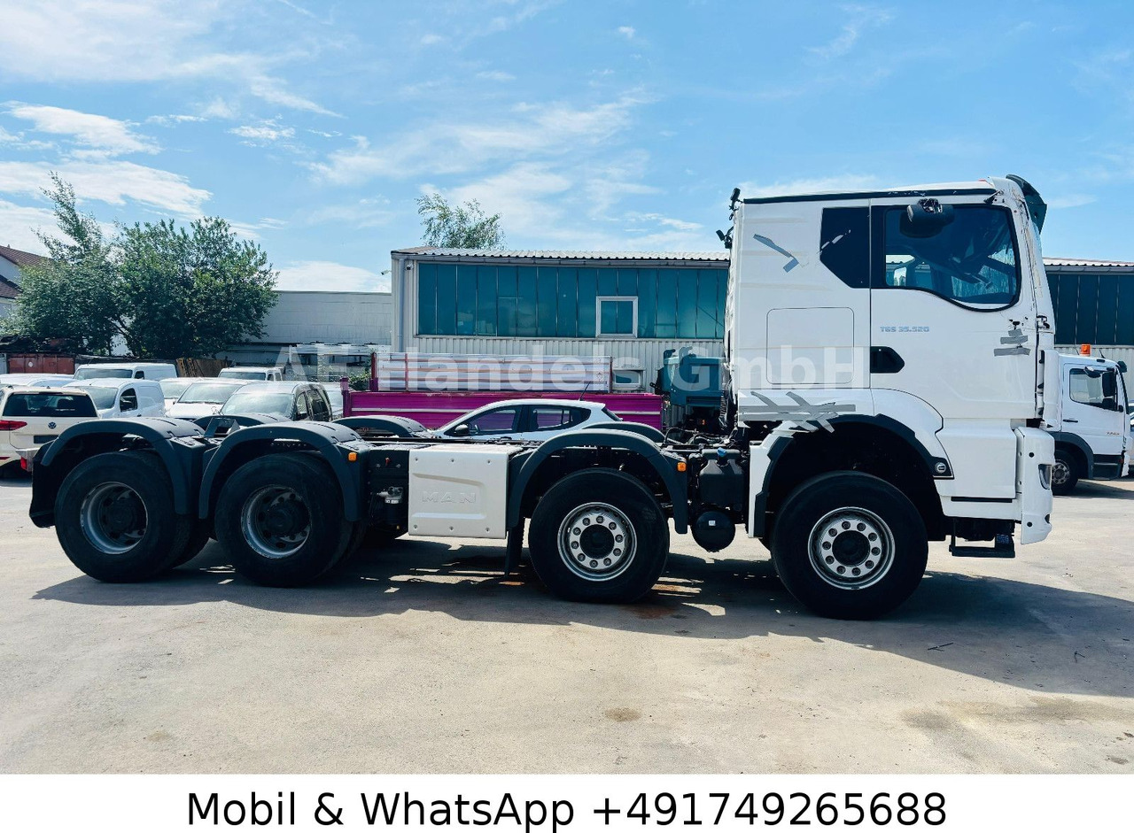 MAN TGS 32.520 GN BB 8x4 *ACC / AP / LED - Kamion sa golom šasijom i zatvorenom kabinom: slika 4 MAN TGS 32.520 GN BB 8x4 *ACC / AP / LED - Kamion sa golom šasijom i zatvorenom kabinom: slika 4