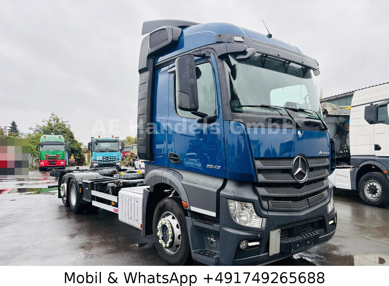 Mercedes-Benz Actros IV 2542 L StreamSpace BDF *Retarder/Lift - Kamion sa golom šasijom i zatvorenom kabinom: slika 1 Mercedes-Benz Actros IV 2542 L StreamSpace BDF *Retarder/Lift - Kamion sa golom šasijom i zatvorenom kabinom: slika 1