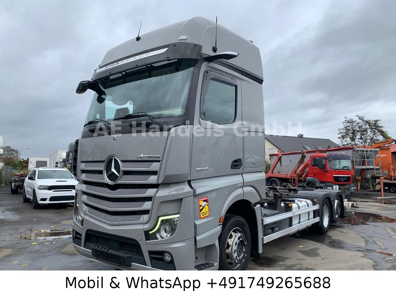 Mercedes-Benz Actros V 2545 BigSpace LL*Retarder/LBW/Lenk+Lift - Kamion za prevoz kontejnera/ Kamion sa promenjivim sandukom: slika 1 Mercedes-Benz Actros V 2545 BigSpace LL*Retarder/LBW/Lenk+Lift - Kamion za prevoz kontejnera/ Kamion sa promenjivim sandukom: slika 1