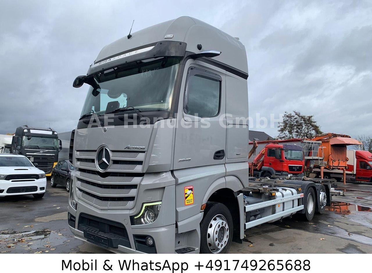 Mercedes-Benz Actros V 2545 BigSpace LL*Retarder/LBW/Lenk+Lift - Kamion za prevoz kontejnera/ Kamion sa promenjivim sandukom: slika 1 Mercedes-Benz Actros V 2545 BigSpace LL*Retarder/LBW/Lenk+Lift - Kamion za prevoz kontejnera/ Kamion sa promenjivim sandukom: slika 1