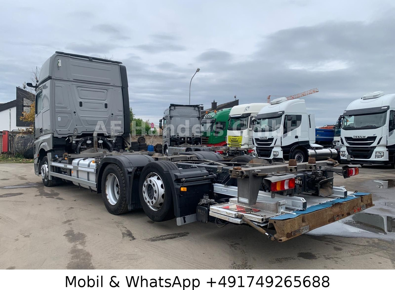 Mercedes-Benz Actros V 2545 BigSpace LL*Retarder/LBW/Lenk+Lift - Kamion za prevoz kontejnera/ Kamion sa promenjivim sandukom: slika 3 Mercedes-Benz Actros V 2545 BigSpace LL*Retarder/LBW/Lenk+Lift - Kamion za prevoz kontejnera/ Kamion sa promenjivim sandukom: slika 3