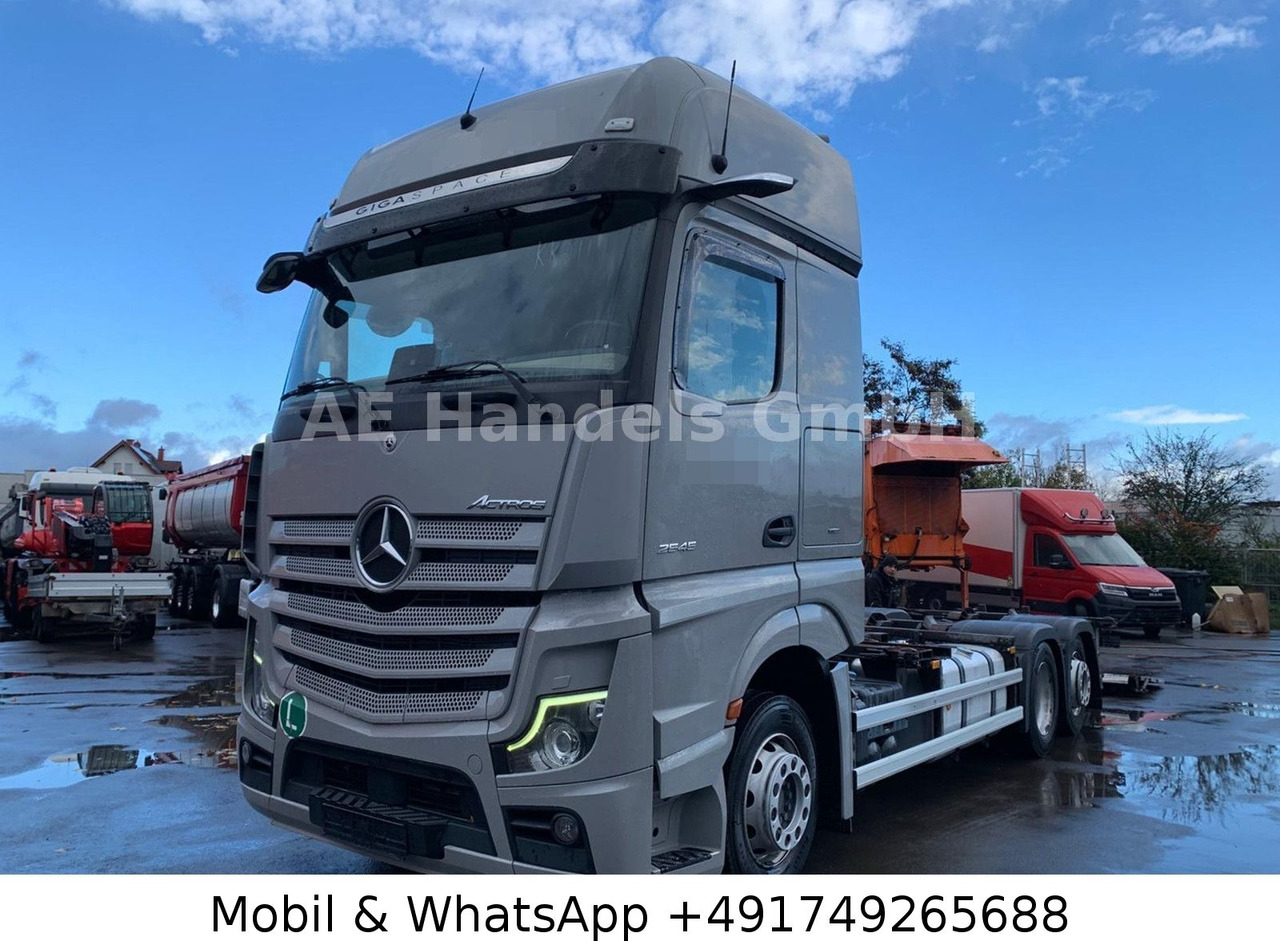 Mercedes-Benz Actros V 2545 BigSpace LL*Retarder/LBW/Lenk+Lift - Kamion za prevoz kontejnera/ Kamion sa promenjivim sandukom: slika 1 Mercedes-Benz Actros V 2545 BigSpace LL*Retarder/LBW/Lenk+Lift - Kamion za prevoz kontejnera/ Kamion sa promenjivim sandukom: slika 1