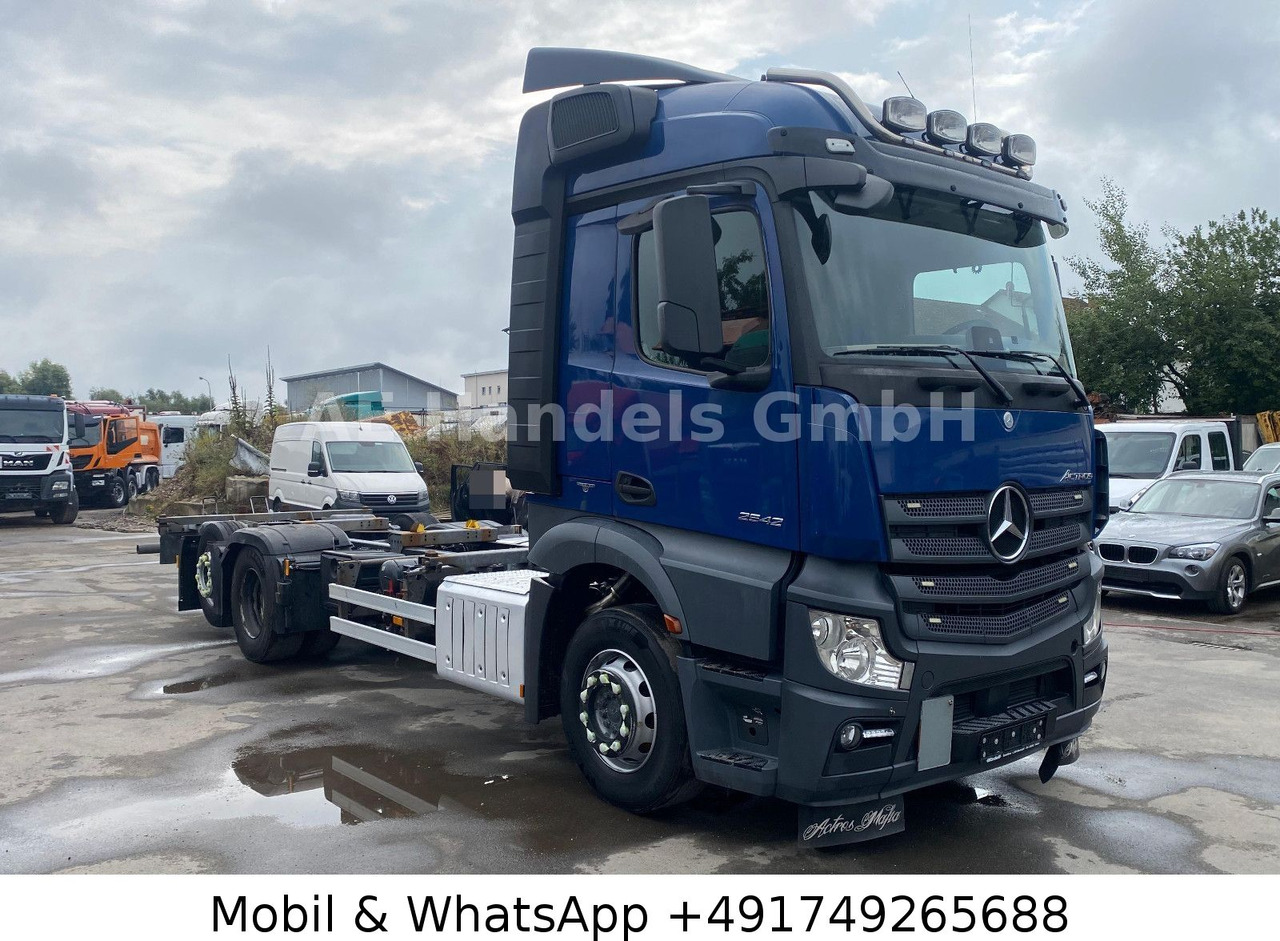 Mercedes-Benz Benz Actros IV 2542 L LL 6x2 *Retarder/Lift/LDW - Kamion za prevoz kontejnera/ Kamion sa promenjivim sandukom: slika 1 Mercedes-Benz Benz Actros IV 2542 L LL 6x2 *Retarder/Lift/LDW - Kamion za prevoz kontejnera/ Kamion sa promenjivim sandukom: slika 1
