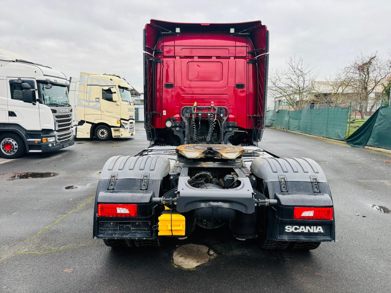 Scania R450 HighLine LL 4x2 *Retarder/Hydr./Standklima - Tegljač: slika 4 Scania R450 HighLine LL 4x2 *Retarder/Hydr./Standklima - Tegljač: slika 4